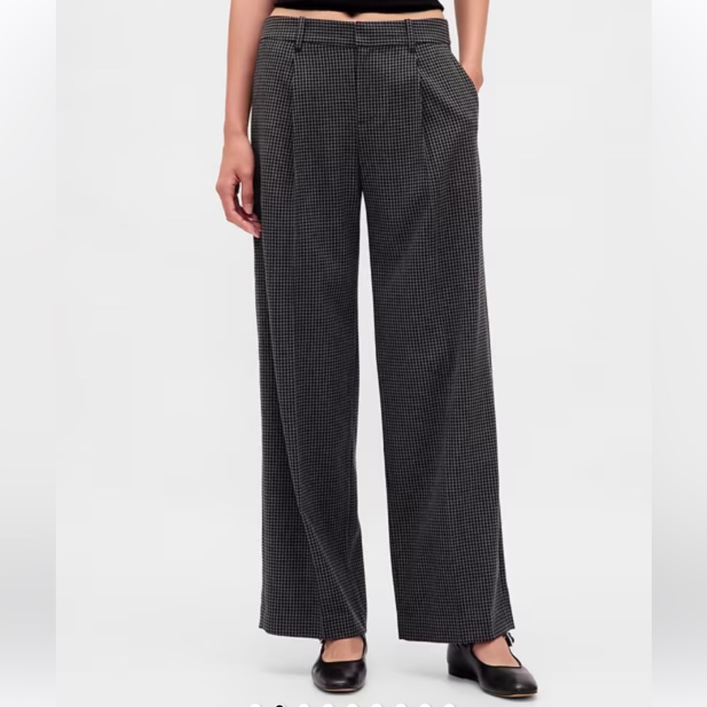 GAP 365 Low Rise Brushed Twill
Pleated Trousers Grey Sz2